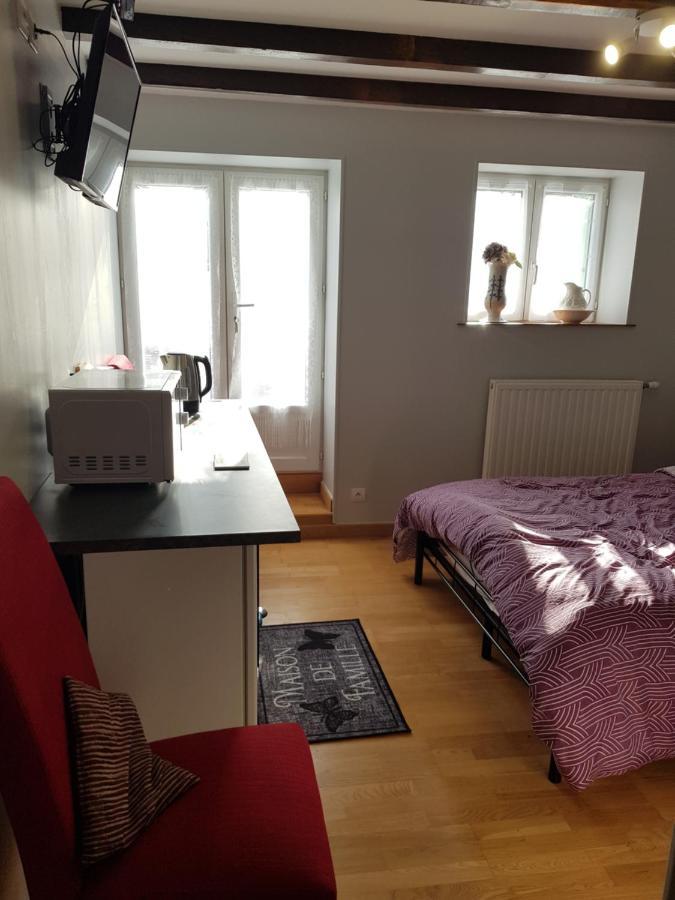 Le Pommier Chambre D'Hote Clussais-la-Pommeraie Εξωτερικό φωτογραφία